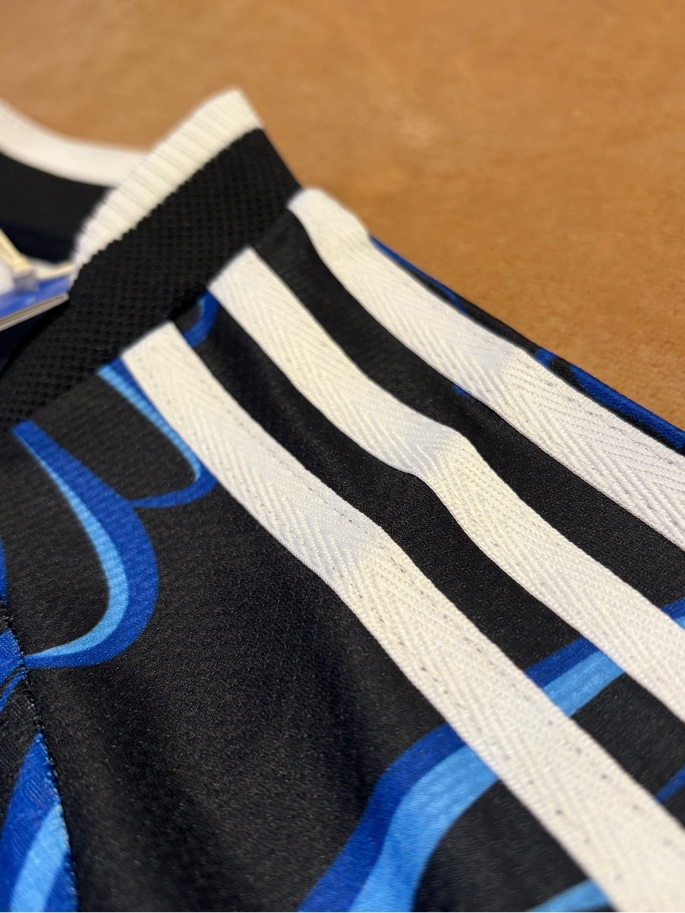 Argentina 2026 Away Authentic Adidas Jersey - Picture 10 of 14
